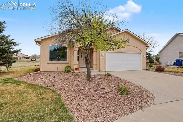 250 E Poppy LN, Pueblo, CO 81007