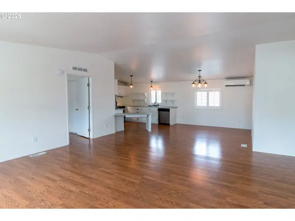 221 NW BREE DR, Winston, OR 97496