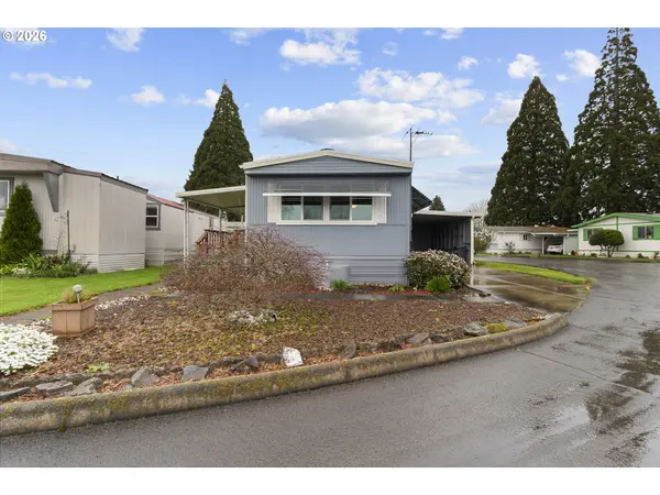 3096 Rainbow LOOP #3096, Hubbard, OR 97032