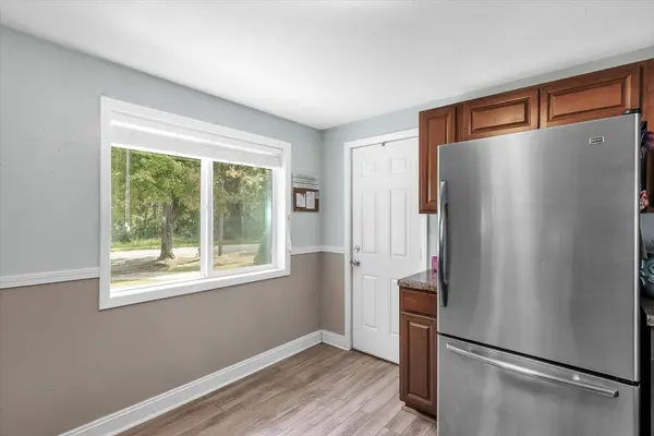 26 S Fairview AVE, Niles City, MI 49120