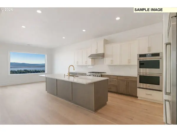 670 N Y ST, Washougal, WA 98671