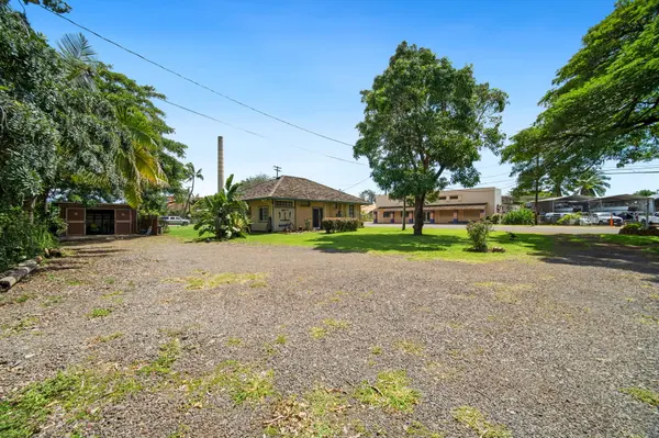 8297 KEKAHA RD, Kekaha, HI 96752