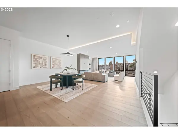 2445 N R ST, Washougal, WA 98671