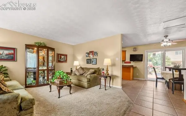 8 Cornflower CT, Pueblo, CO 81001