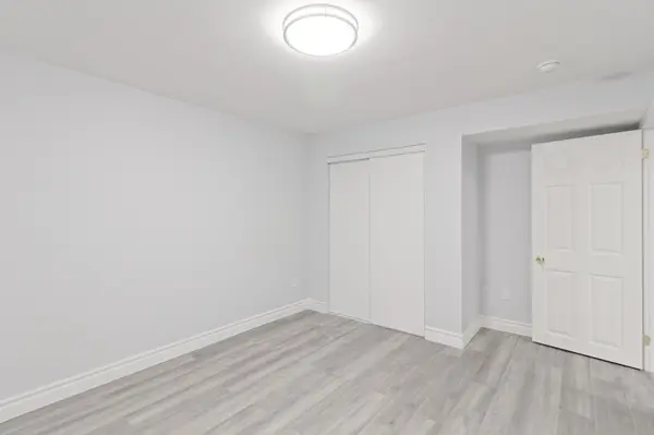 17 Raithby CRES #Basement, Ajax, ON L1Z 0S6