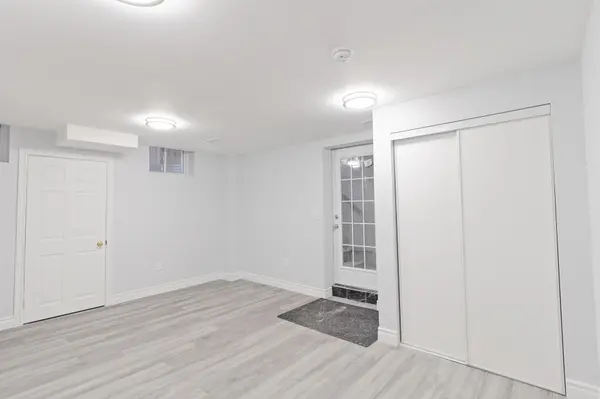 17 Raithby CRES #Basement, Ajax, ON L1Z 0S6