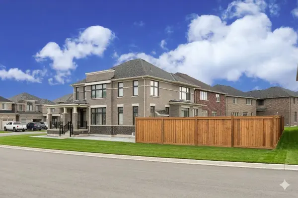 49 Ainslie Hill CRES, Georgina, ON L0E 1R0