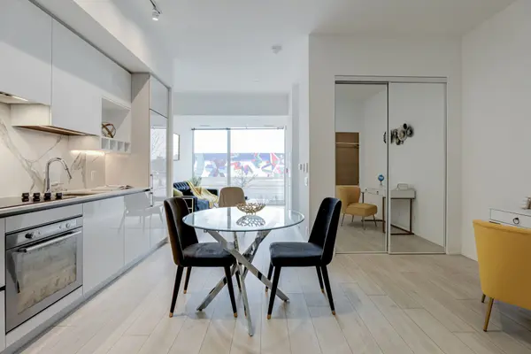 9 Buttermill AVE #Th02, Vaughan, ON L4K 0J5