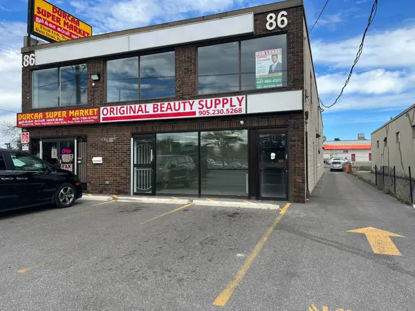 86 Kennedy RD S #2, Brampton, ON L6W 3E7