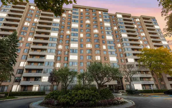 5 Lisa ST #803, Brampton, ON L6T 4T4