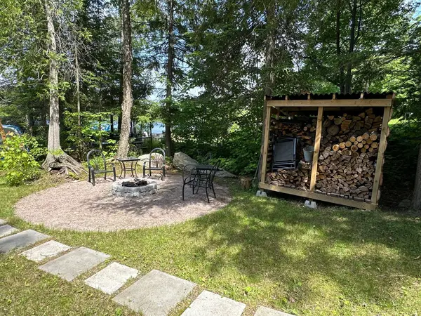 879 Relative RD N, Armour, ON P0A 1C0