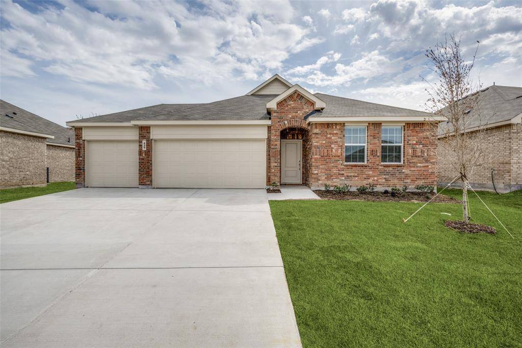439 Ridge Drive, Justin, TX 76247