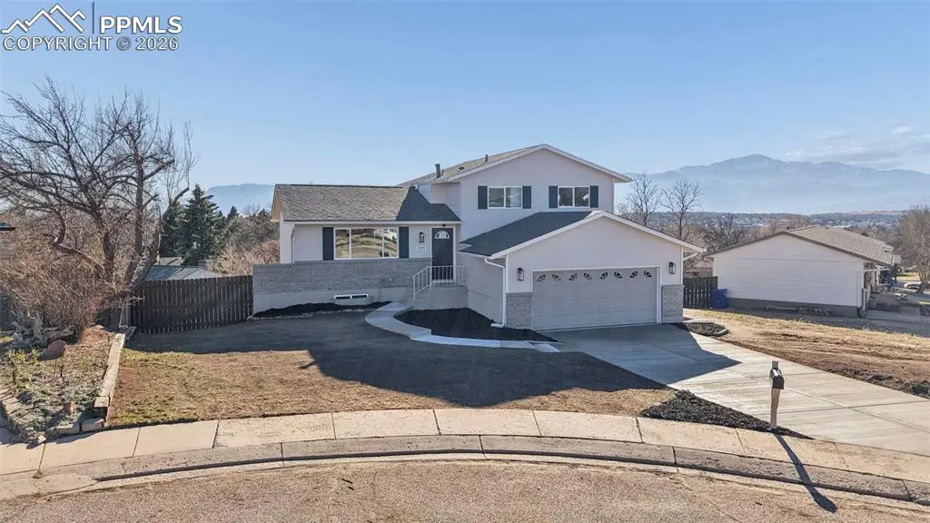 5255 Omega WAY, Colorado Springs, CO 80917