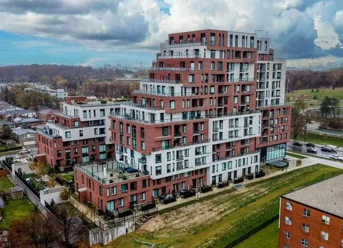 3100 Keele ST #1122, Toronto W05, ON M3M 0E1