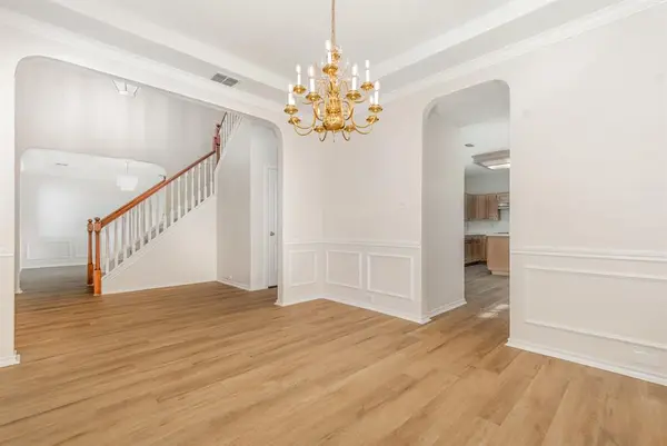 964 Camden Drive, Lewisville, TX 75067