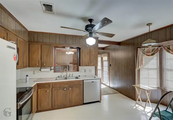 3037 Salem Drive, Shreveport, LA 71118