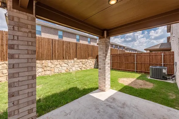 720 Rolling Terrace Circle, Granbury, TX 76049