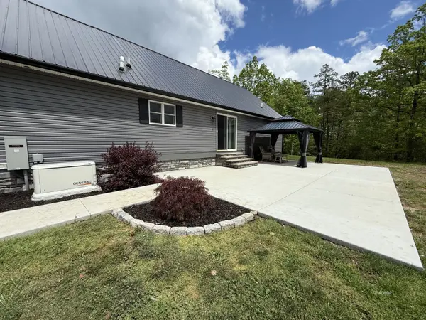 399 Wilder Rd, Vinton, OH 45686