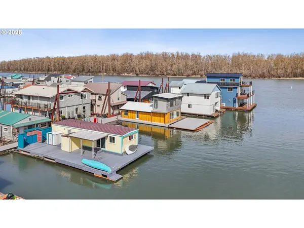 18989 NE Marine DR #32, Portland, OR 97230