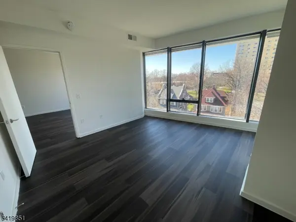 315 S Harrison St #503, East Orange City, NJ 07018