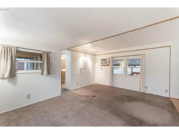 3500 SE CONCORD RD #65, Milwaukie, OR 97267