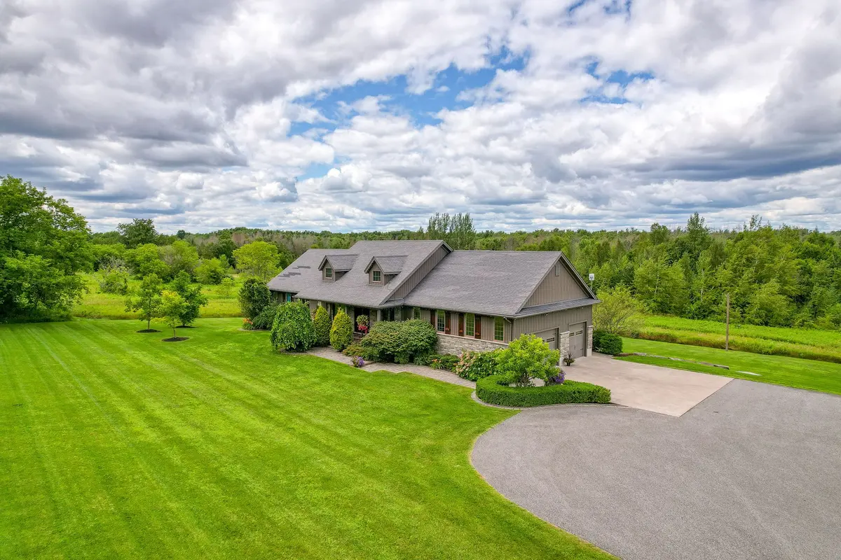 2300 Victoria RD, Prince Edward County, ON K0K 1L0