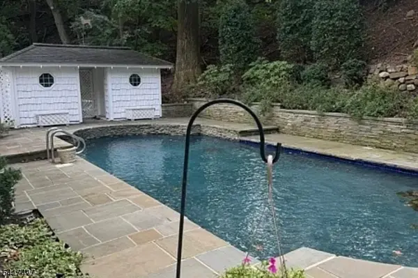 151 Kingwood Dr, Little Falls Twp., NJ 07424