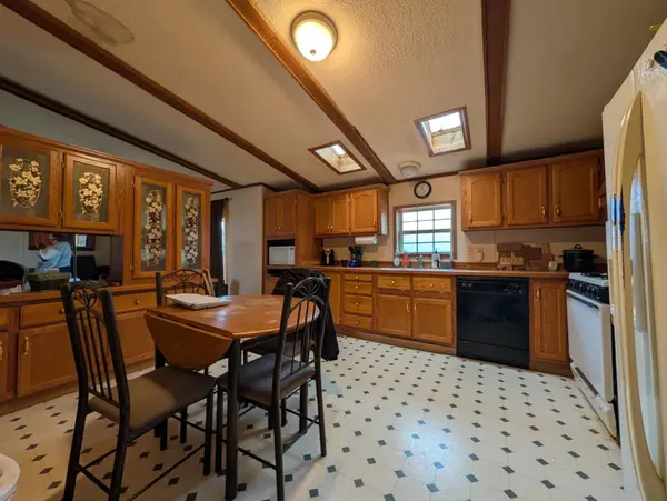 6046 Douglas RD, Richland Twp, MI 48877