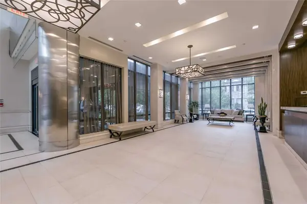 28 Linden ST #3103, Toronto C08, ON M4Y 0A4