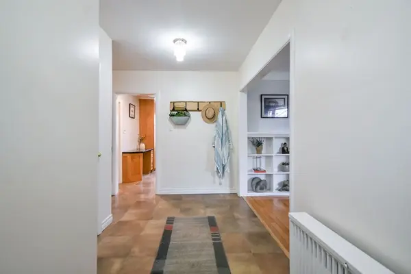 62 Letitia ST, Barrie, ON L4N 1P1