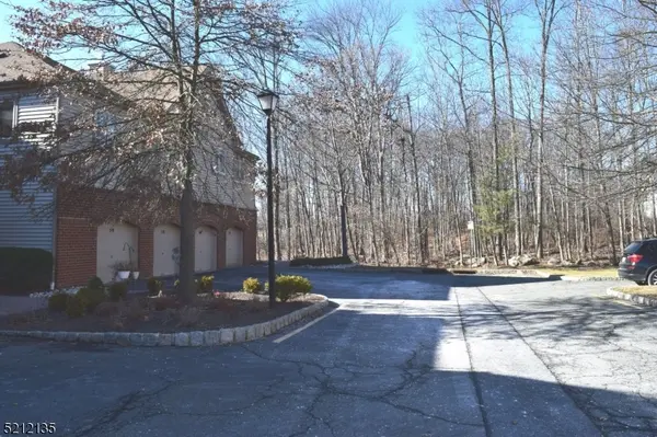 59 Sunrise Dr, Hanover Twp., NJ 07981