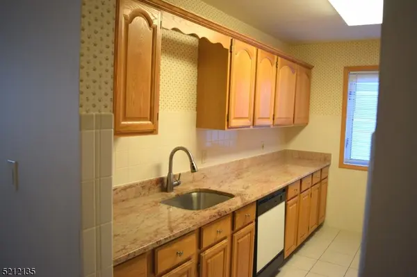 59 Sunrise Dr, Hanover Twp., NJ 07981