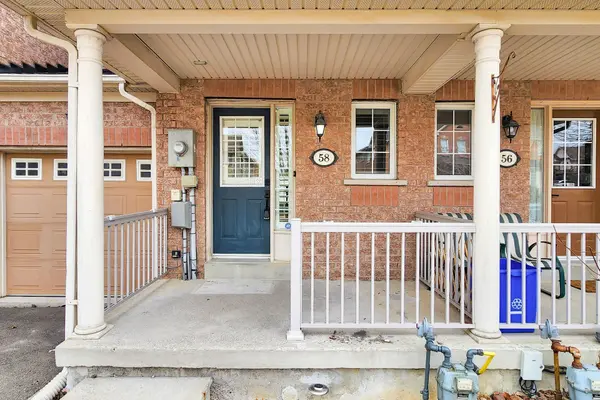 58 Coleridge DR, Newmarket, ON L3X 2T6