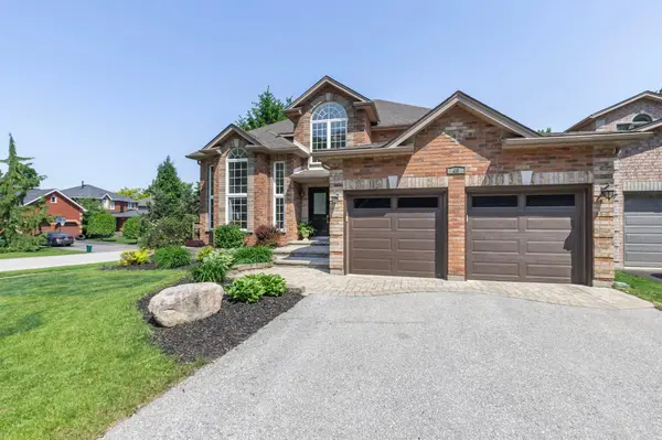 48 Crimson Ridge RD, Barrie, ON L4N 9S1