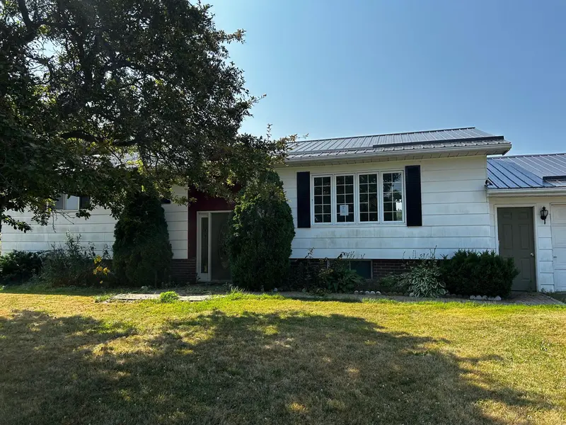 220 Eden Grove RD, Lansdowne Village, ON K0E 1L0