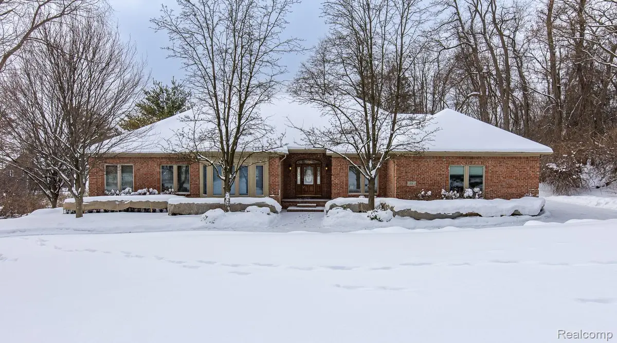 1550 Dakota CT, Oxford Charter Township, MI 48371