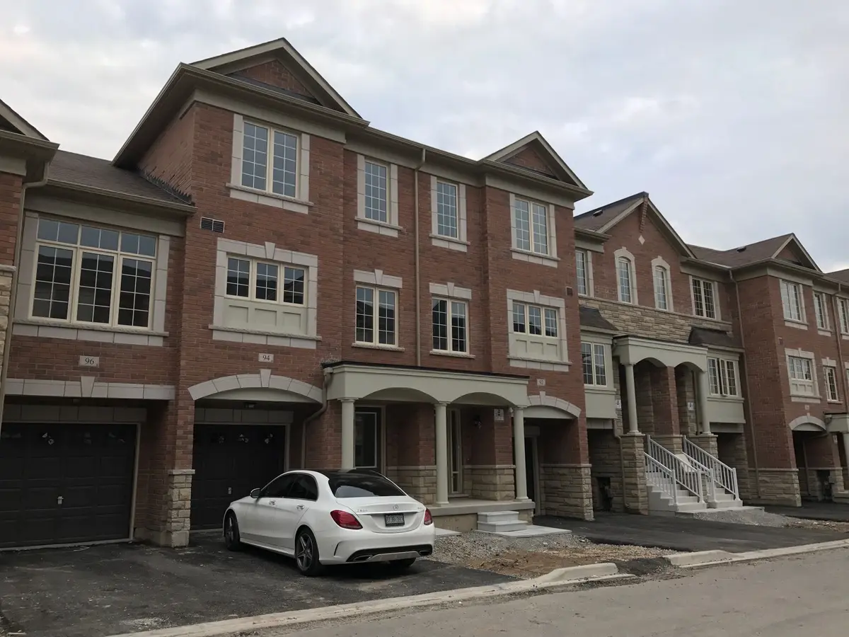 94 Aspen Hills RD #90, Brampton, ON L6Y 6E4