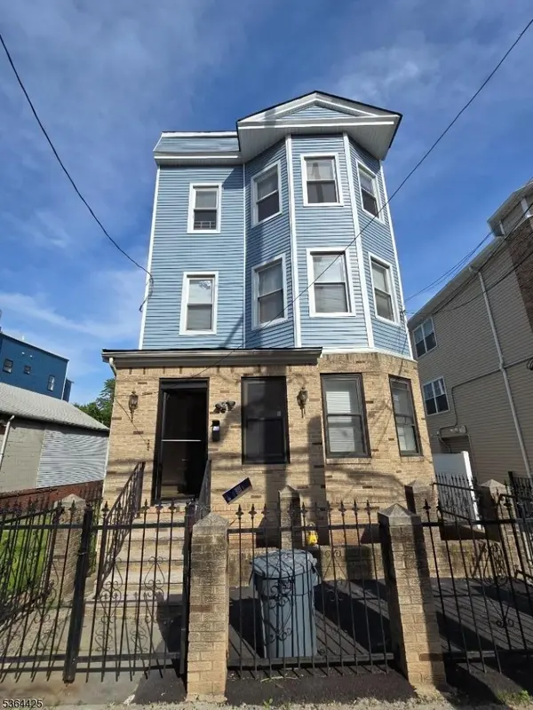 782 Bergen St #3, Newark City, NJ 07108