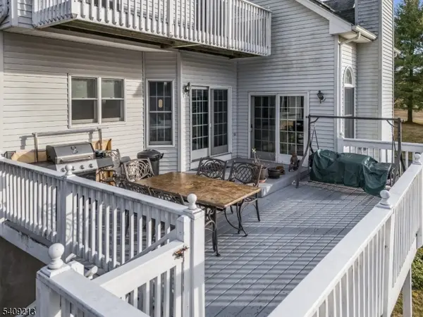 10 Kelsey Farm Road, Alexandria Twp., NJ 08848