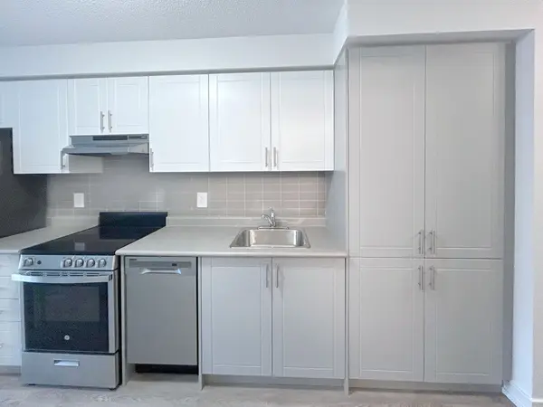 132 Berkeley ST #303, Toronto C08, ON M5A 0H6