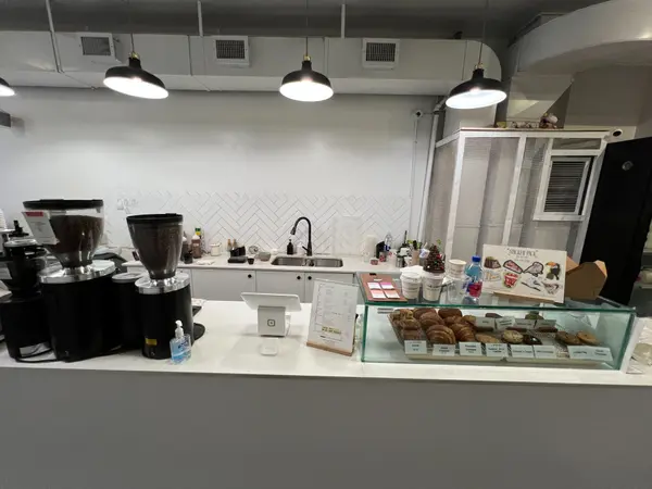 281 Dundas ST W, Toronto C01, ON M5T 1G1