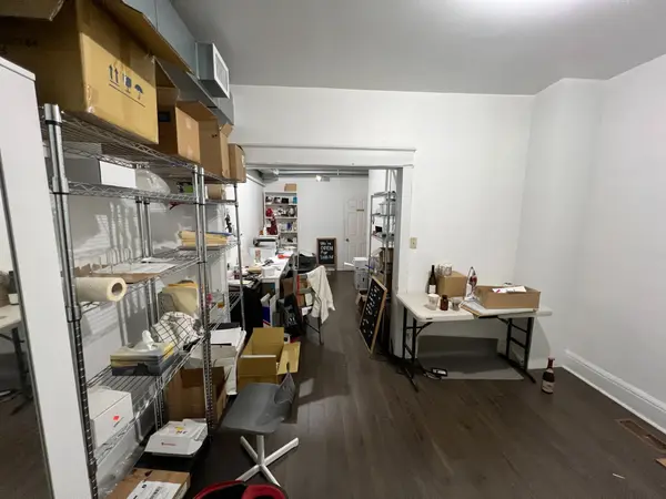 281 Dundas ST W, Toronto C01, ON M5T 1G1