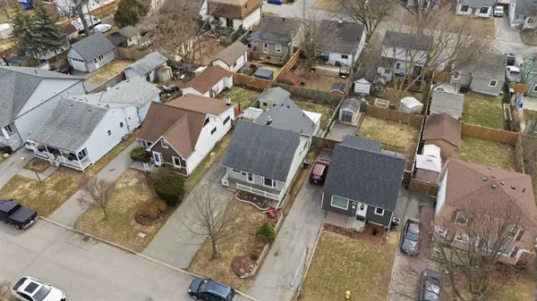 17 Brock ST, Ajax, ON L1S 1S9