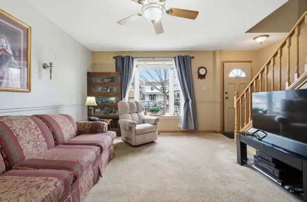 17 Brock ST, Ajax, ON L1S 1S9