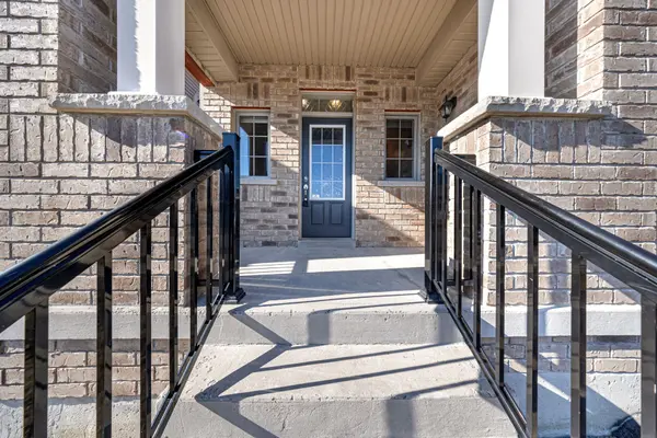 1231 Graham Clapp AVE, Oshawa, ON L1H 8L7