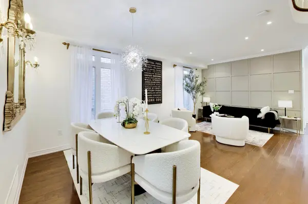 25 Chagall DR, Vaughan, ON L4J 9B4