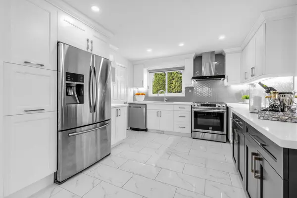 157 Orchard Heights BLVD, Aurora, ON L4G 3A3