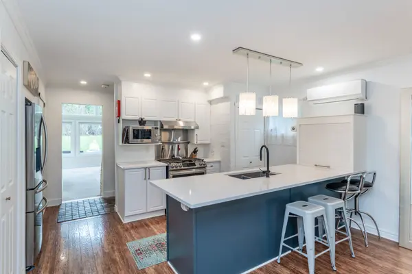 83 King RD, Tay, ON L0K 2C0