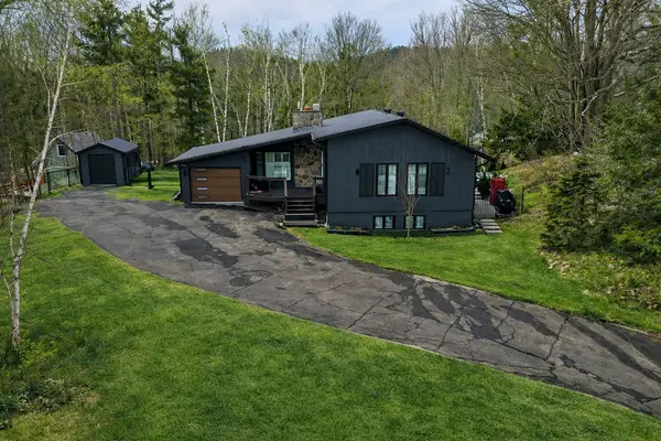 24 Birch Grove DR, Oro-medonte, ON L4M 4Y8