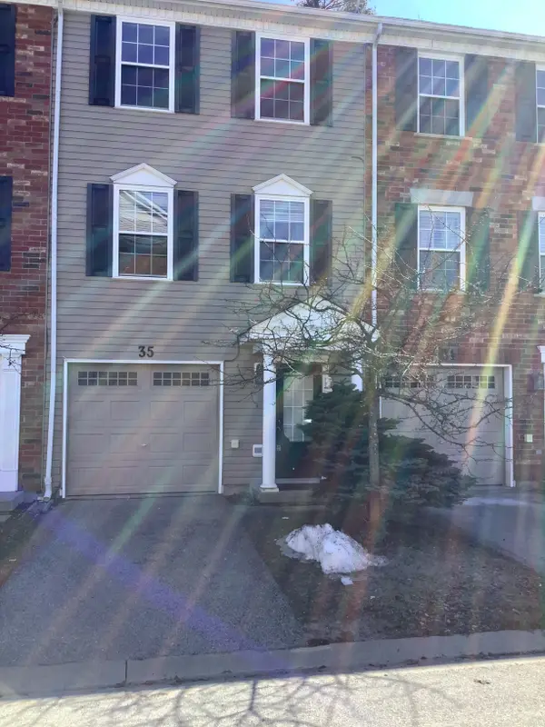 91 Coughlin RD #35, Barrie, ON L4N 0L5